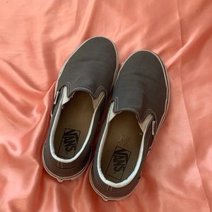 Grey canvas vans size 8 in women! Barely worn only a few times.
